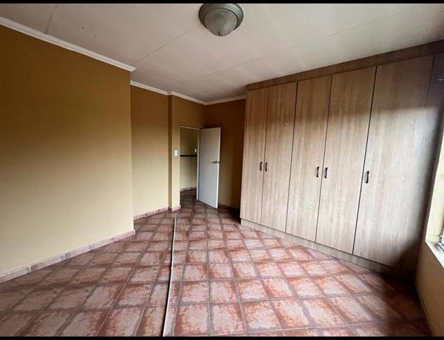 2 BEDROOM PROPERTY TO RENT IN DALPARK EXT 1